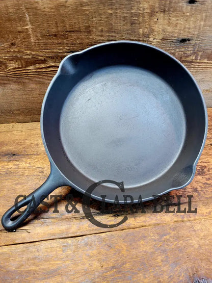 1910’S Very Early Lodge #8 Cast Iron Skillet With Single Notch And Raised T!