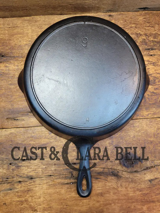 1910’S Very Early Lodge #9 Cast Iron Skillet With Single Notch Incised 9 And Raised A Makers Mark.