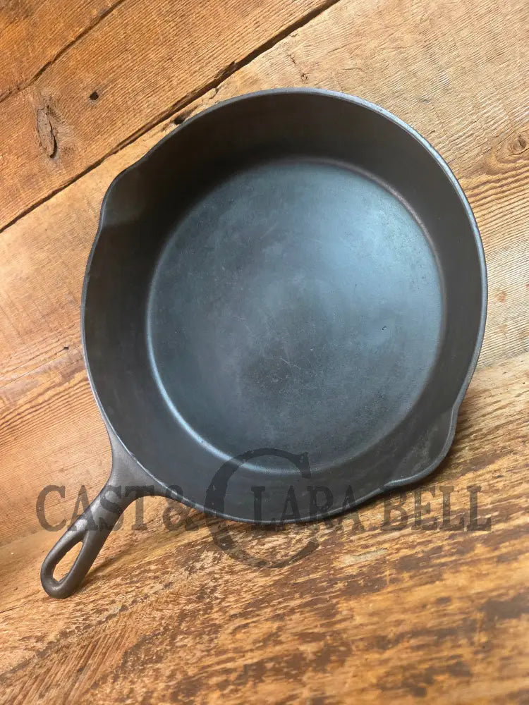 1910’s Wagner Arc straight logo Sidney O. #8 Skillet with Heat Ring. One of the earlies made! - Skillet