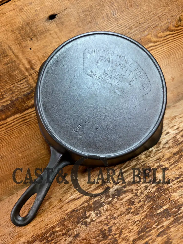 1920’s Chicago Hardware made Favorite Cook Ware #5J Cast Iron Skillet Skillet