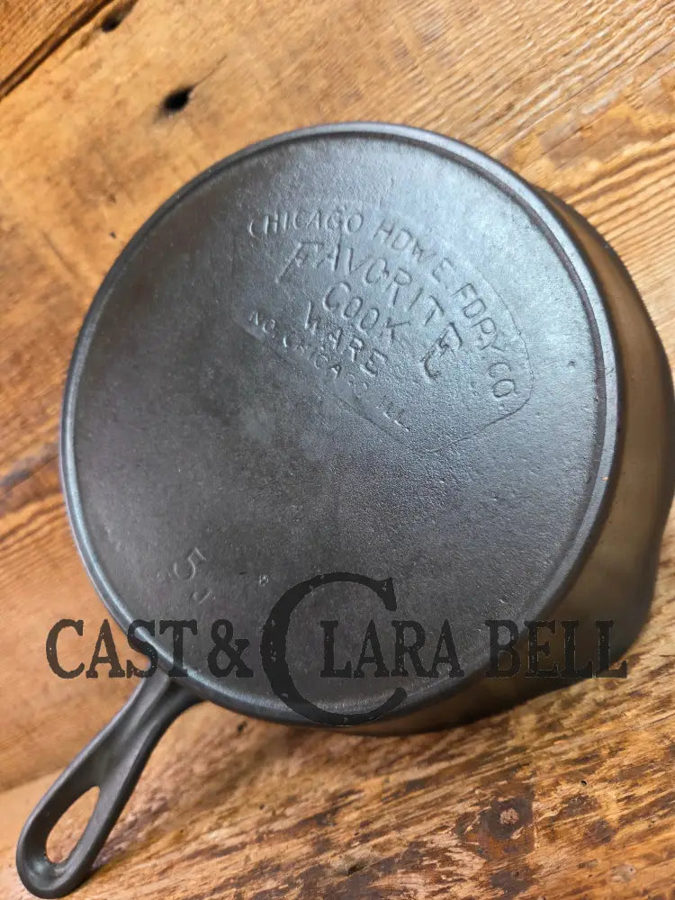 1920’s Chicago Hardware made Favorite Cook Ware #5J Cast Iron Skillet Skillet