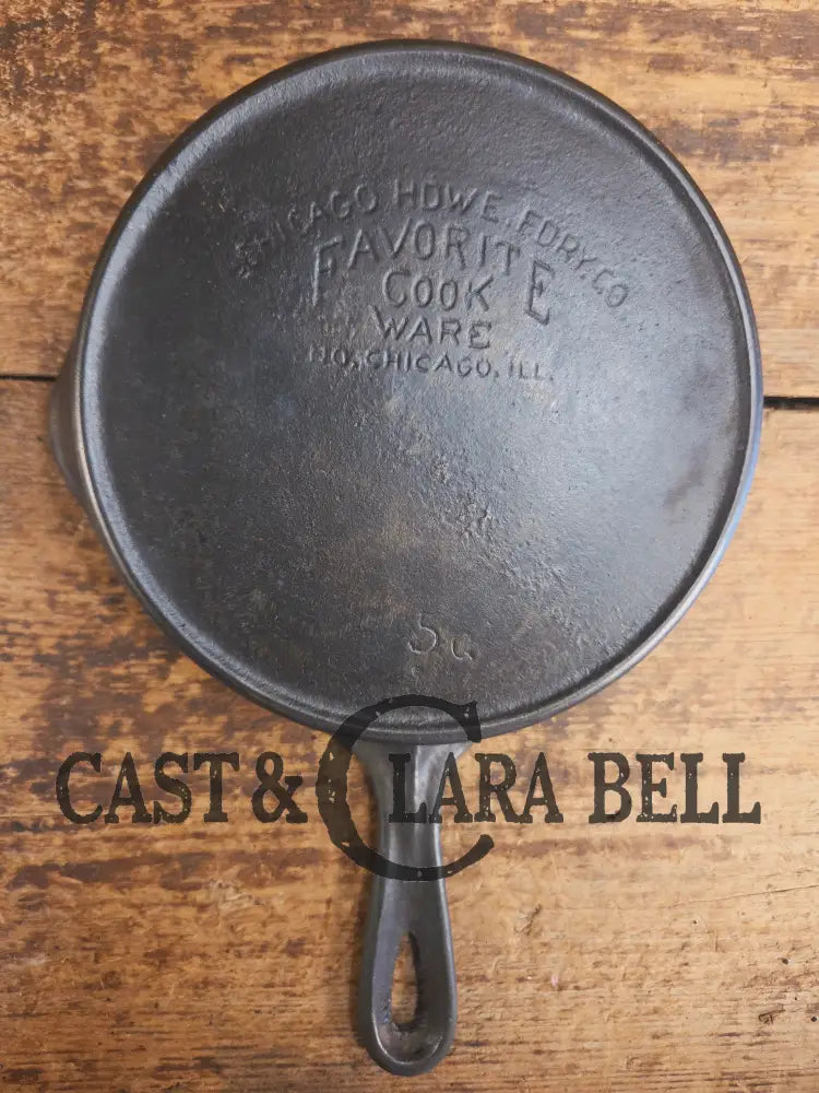 1920’s Chicago Hardware made Favorite Cook Ware #5Q Cast Iron Skillet - Skillet