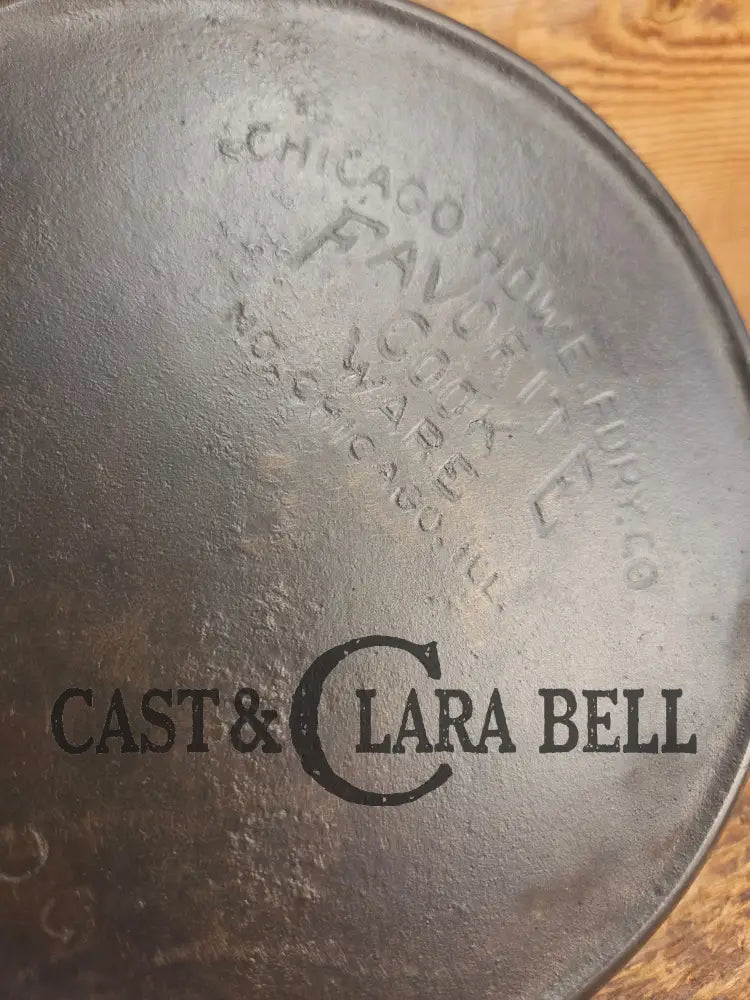 1920’s Chicago Hardware made Favorite Cook Ware #5Q Cast Iron Skillet - Skillet