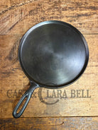 1920’s Chicago Hardware made Favorite Cook Ware #8B Cast Iron Griddle Skillet