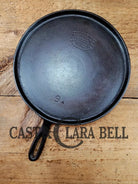 1920’s Favorite Piqua Ware #9 Round Cast Iron Griddle with Smiley Logo 9A. Perfect grilled cheese and pancakes Griddle