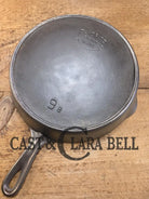 1920’s Favorite Piqua Ware No. 9 B cast iron Skillet with Heat Ring and ’Smiley’ Logo. Gorgeous skillet restored and