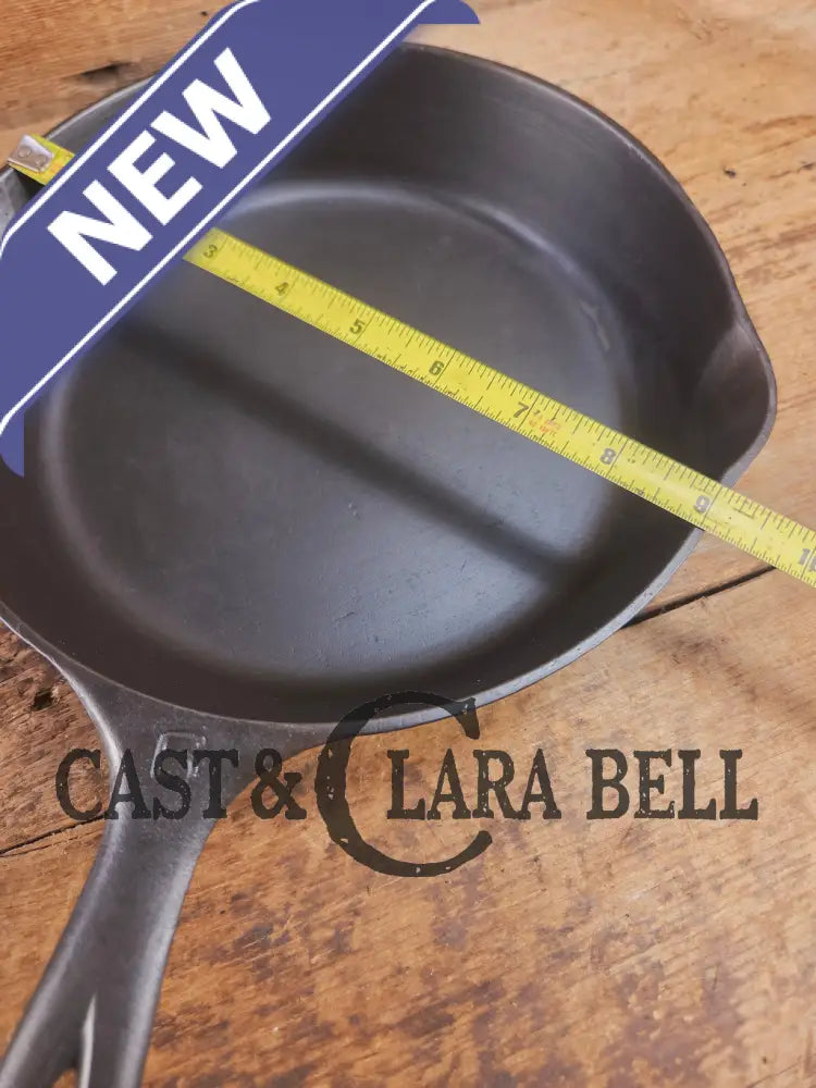 1920’s Griswold #6 Skillet with Large Block Logo and Smooth Bottom 699 Skillet
