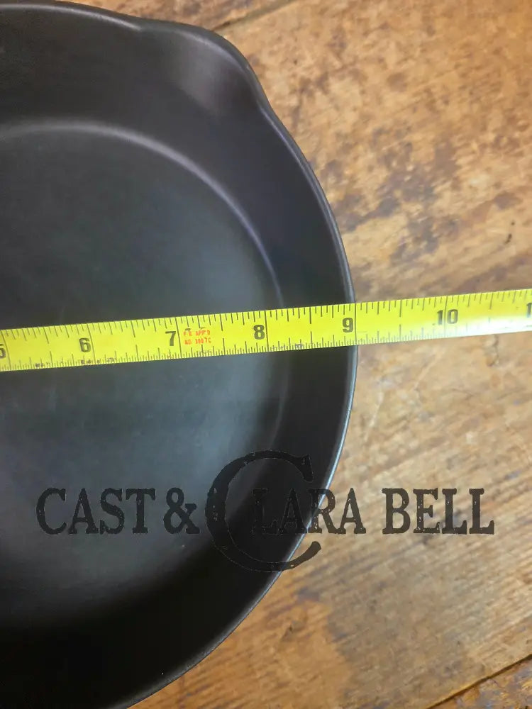 1920’s Griswold #6 Skillet with Large Block Logo and Smooth Bottom 699 - Skillet