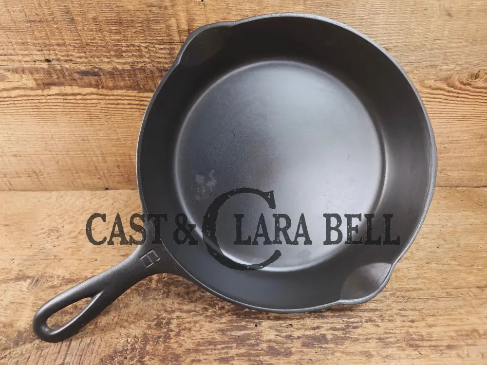 1920’s Griswold #6 Skillet with Large Block Logo and Smooth Bottom 699 Skillet