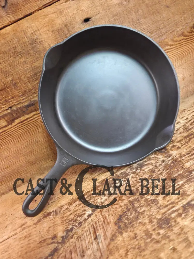 1920’s Griswold #6 Skillet with Large Block Logo and Smooth Bottom 699 Skillet