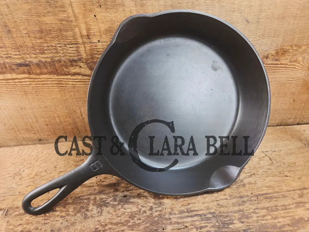 1920’s Griswold #6 Skillet with Large Block Logo and Smooth Bottom 699 C