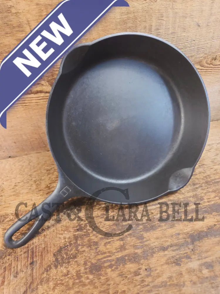 1920’s Griswold #6 Skillet with Large Block Logo and Smooth Bottom 699 C - Skillet
