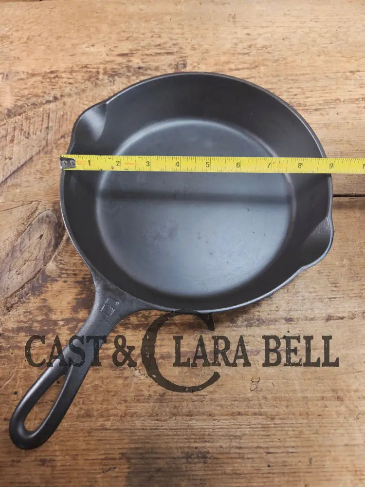 1920’s Griswold #6 Skillet with Large Block Logo and Smooth Bottom 699 E