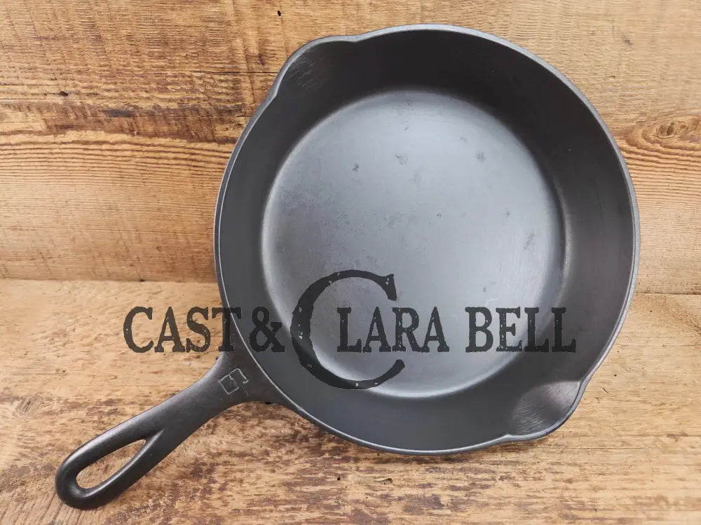 1920’s Griswold #6 Skillet with Large Block Logo and Smooth Bottom 699 E