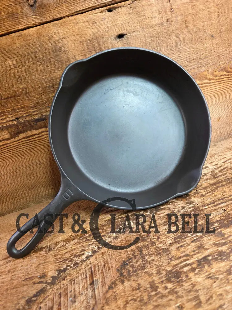 1920’s Griswold #6 Skillet with Large Block Logo and Smooth Bottom 699 H Skillet