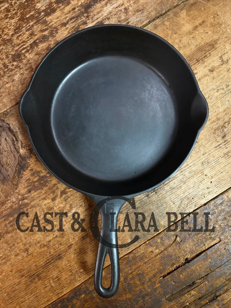 1920’s Griswold #6 Skillet with Large Block Logo and Smooth Bottom 699 H Skillet