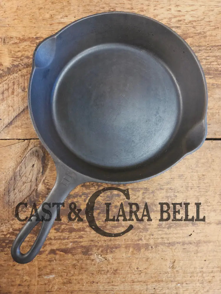 1920’s Griswold #6 Skillet with Large Block Logo and Smooth Bottom 699 H Skillet