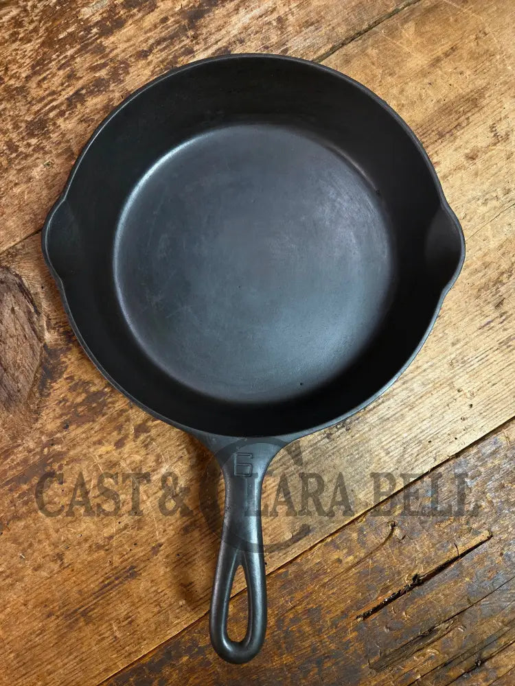 1920’s Griswold #6 Skillet with Large Block Logo and Smooth Bottom 699 H Skillet
