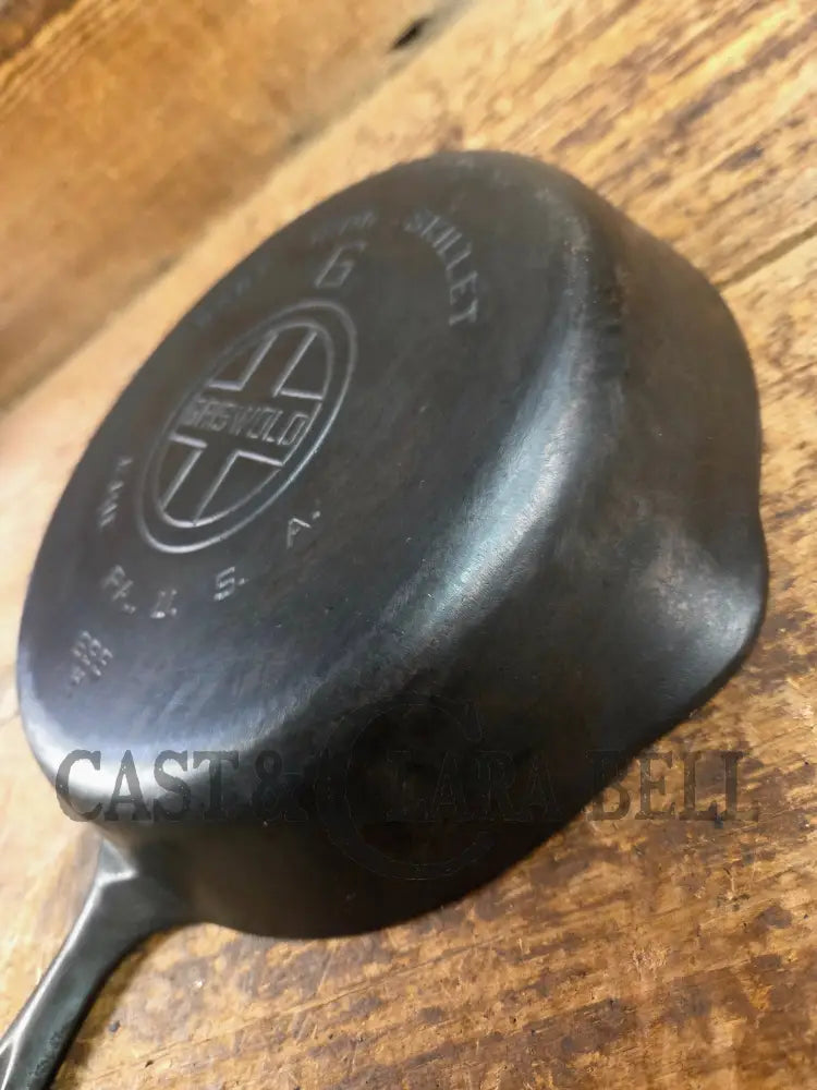 1920’s Griswold #6 Skillet with Large Block Logo and Smooth Bottom 699 H Skillet