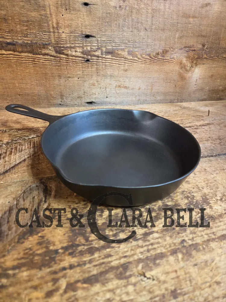 1920’s Griswold #6 Skillet with Large Block Logo Smooth Bottom 699 - Skillet