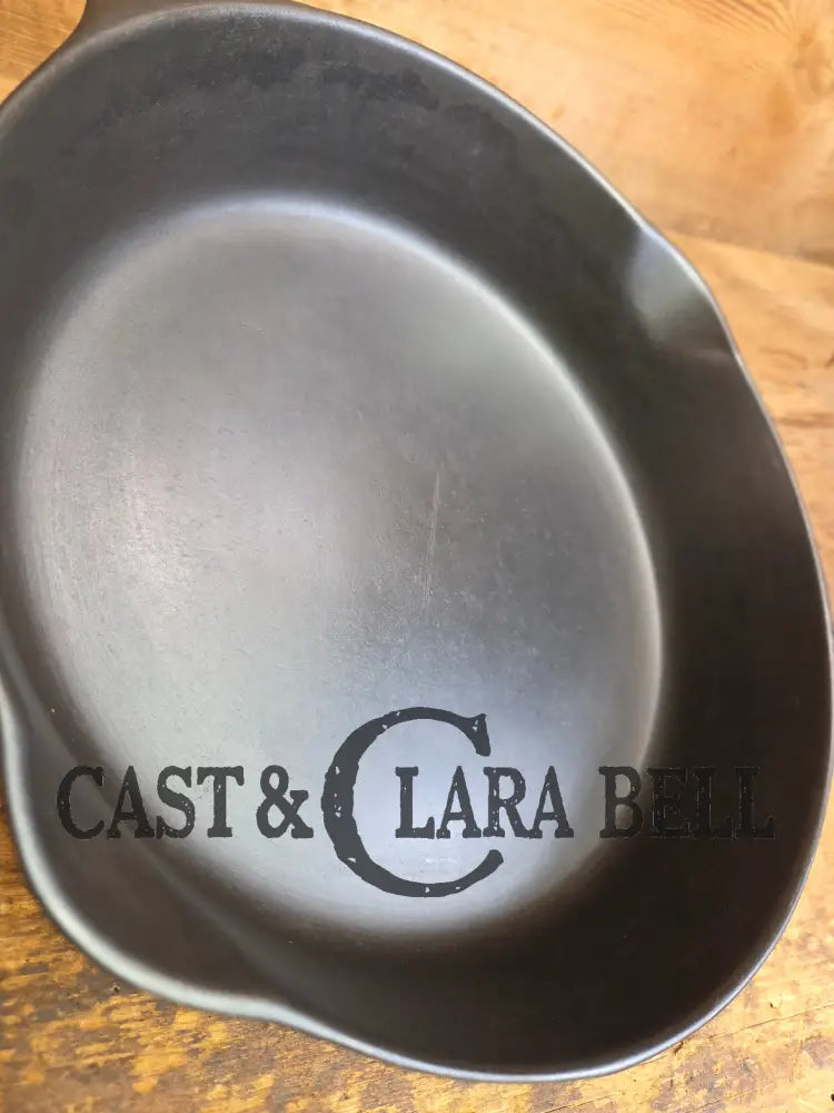 1920’s Griswold #6 Skillet with Large Block Logo Smooth Bottom 699 - Skillet