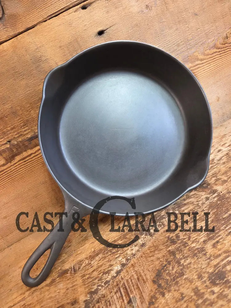 1920’s Griswold #6 Skillet with Large Block Logo Smooth Bottom 699 - Skillet