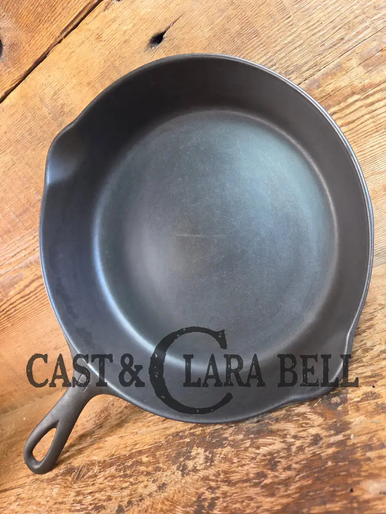 1920’s Griswold #6 Skillet with Large Block Logo Smooth Bottom 699 - Skillet