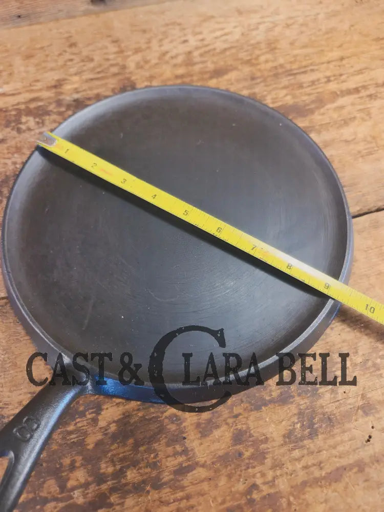 1920’s Griswold #8 Round Griddle 608. Collector grade and wonderful daily user! - Griddle