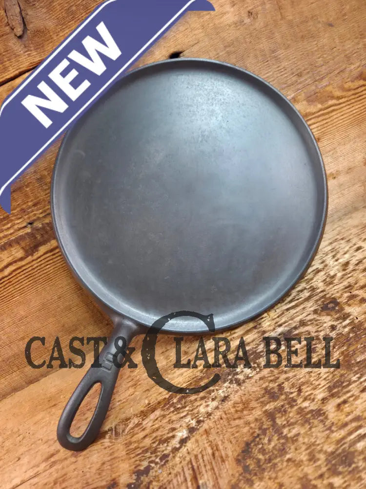 1920’s Griswold #8 Round Griddle 608 B. Collector grade and wonderful daily user! Griddle