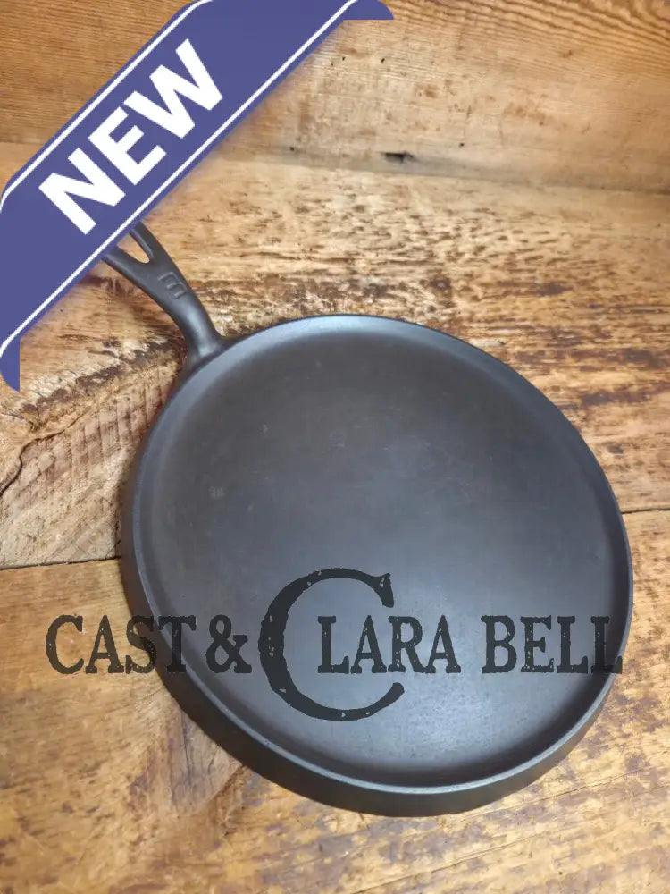 1920’s Griswold #8 Round Griddle 608 B. Collector grade and wonderful daily user! Griddle