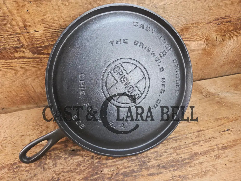 1920’s Griswold #8 Round Griddle 608. Collector grade and wonderful daily user! Griddle