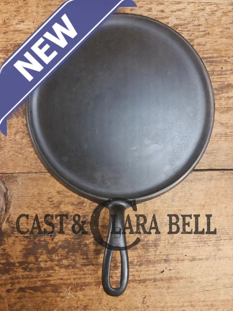 1920’s Griswold #8 Round Griddle 608. Collector grade and wonderful daily user! Griddle