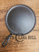 1920’s Griswold #8 Round Griddle 608. Collector grade and wonderful daily user! Griddle