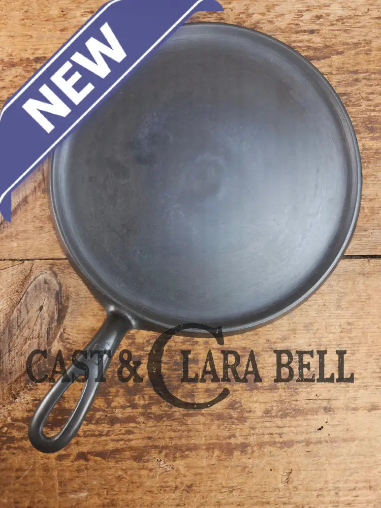 1920’s Griswold #8 Round Griddle 608. Collector grade and wonderful daily user! Griddle