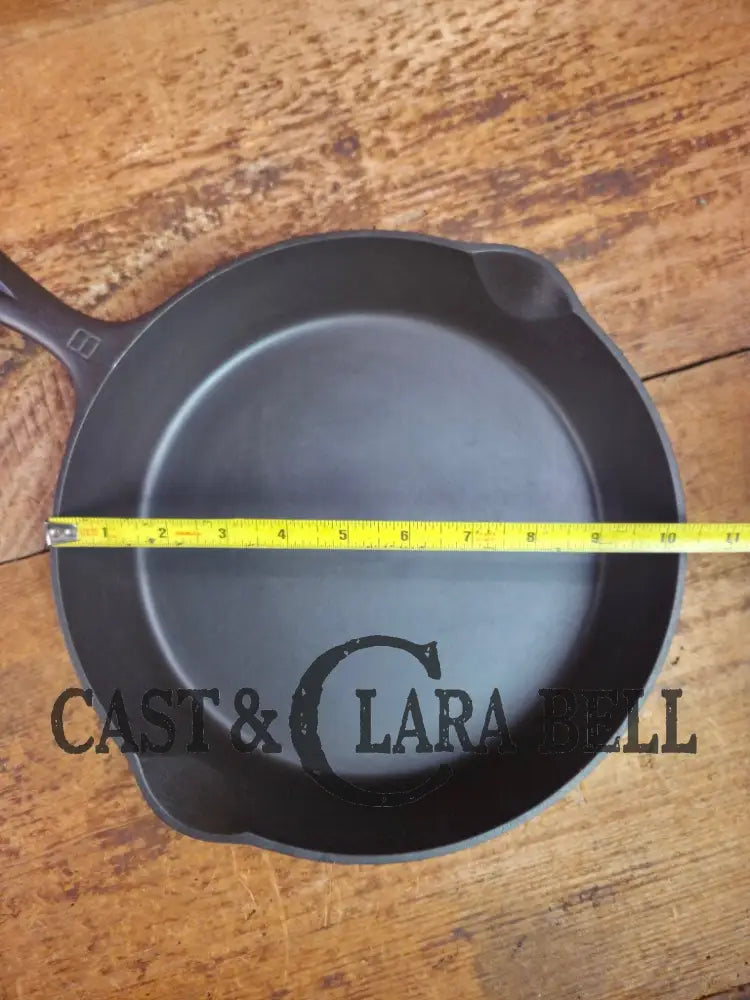 1920’s Griswold #8 Skillet with Large Block Logo and Smooth Bottom 704 F Skillet