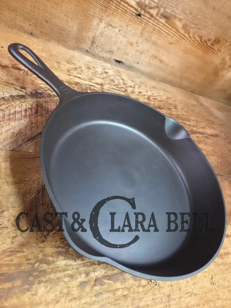 1920’s Griswold #8 Skillet with Large Block Logo and Smooth Bottom 704 F Skillet