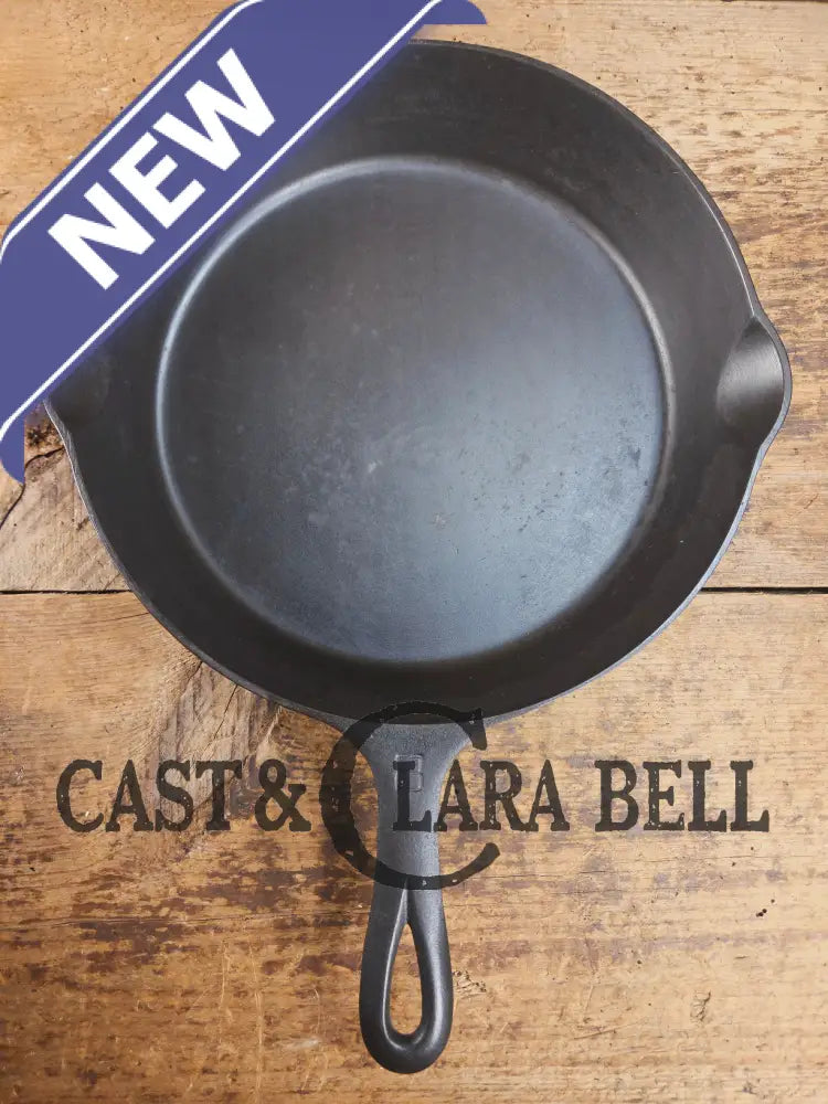 1920’s Griswold #8 Skillet with Large Block Logo and Smooth Bottom 704 M Skillet