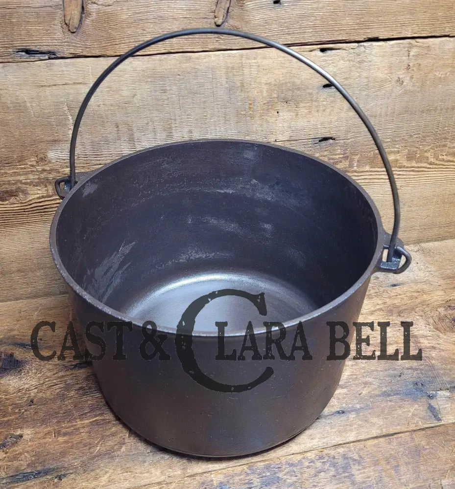 1920S Griswold Erie #9 Stock Pot. #812. Dutch Ovens & Kettles