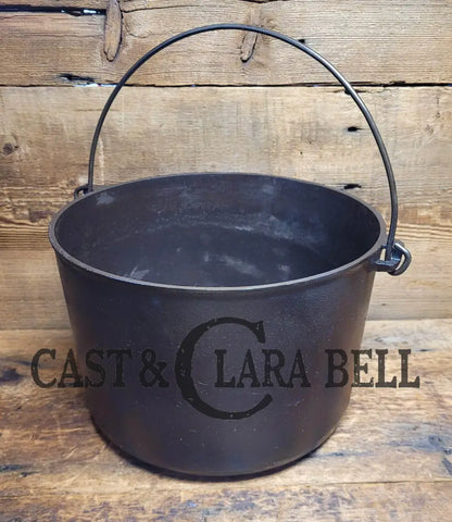 1920S Griswold Erie #9 Stock Pot. #812. Dutch Ovens & Kettles