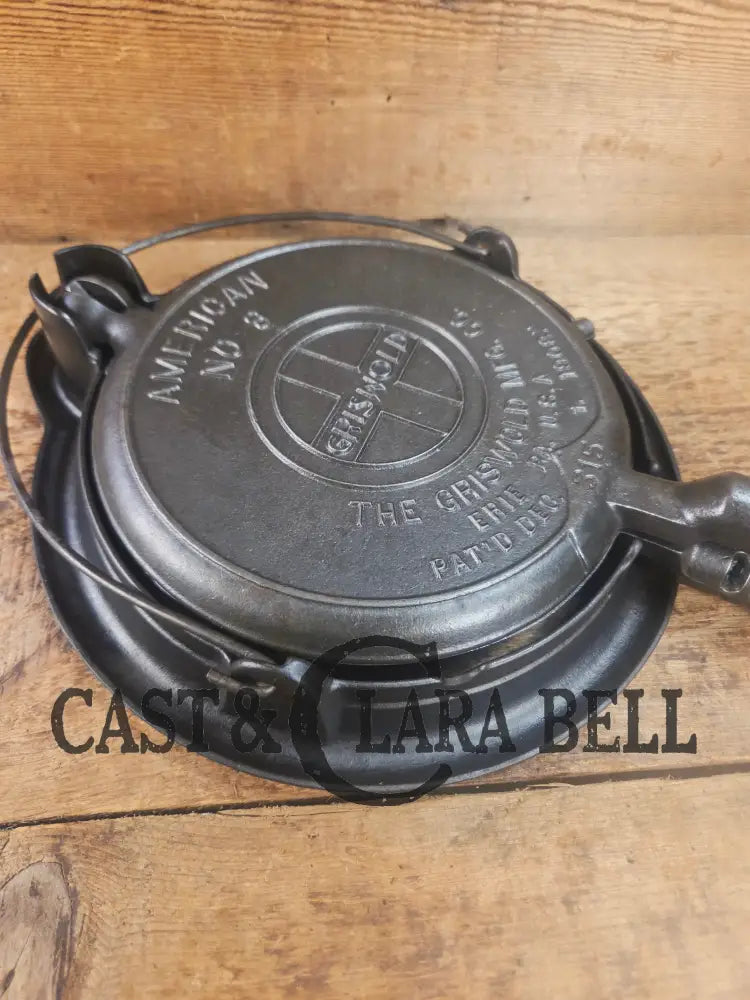 1920’s Griswold No. 8 Waffle Iron (314/315) with low (913) bailed base. Makes crispy waffles! Waffle Iron