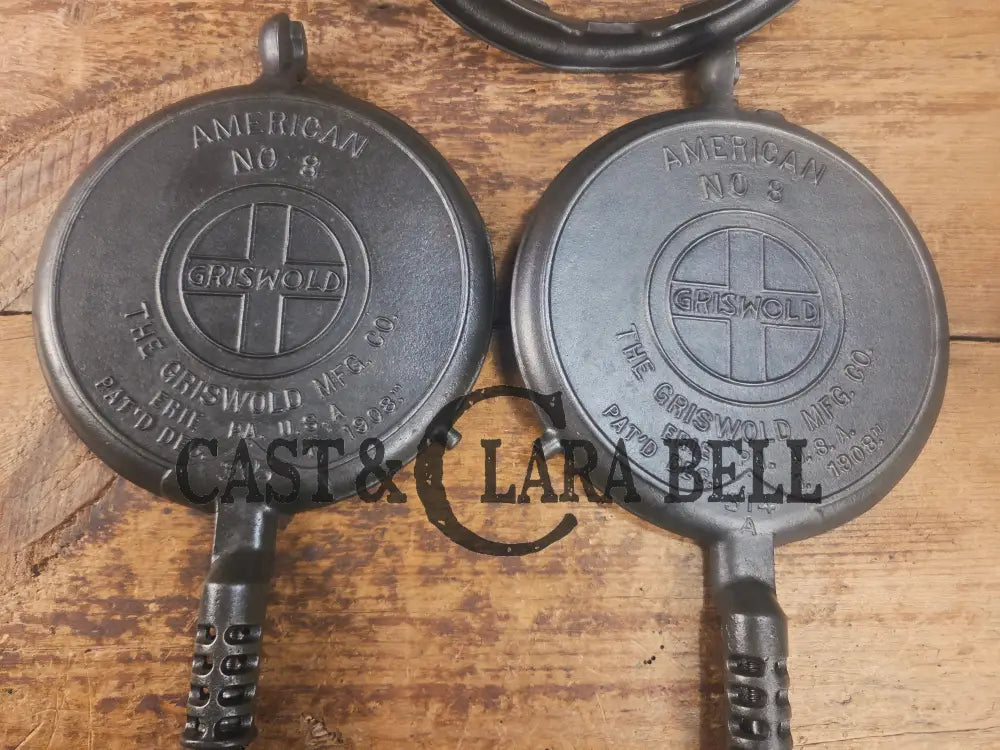 1920’s Griswold No. 8 Waffle Iron (314/315) with low (913) bailed base. Makes crispy waffles! Waffle Iron