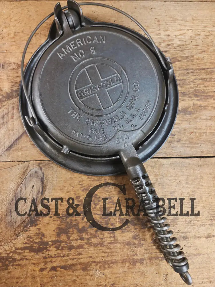 1920’s Griswold No. 8 Waffle Iron (314/315) with low (913) bailed base. Makes crispy waffles! Waffle Iron