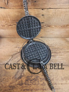 1920’s Griswold No. 8 Waffle Iron (314/315) with low (913) bailed base. Makes crispy waffles! Waffle Iron