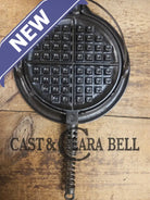 1920’s Griswold No. 8 Waffle Iron (314/315) with low (913) bailed base. Makes crispy waffles! Waffle Iron