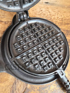 1920’s Griswold No. 8 Waffle Iron (886/885) with original handles & short base 795 - Waffle Iron