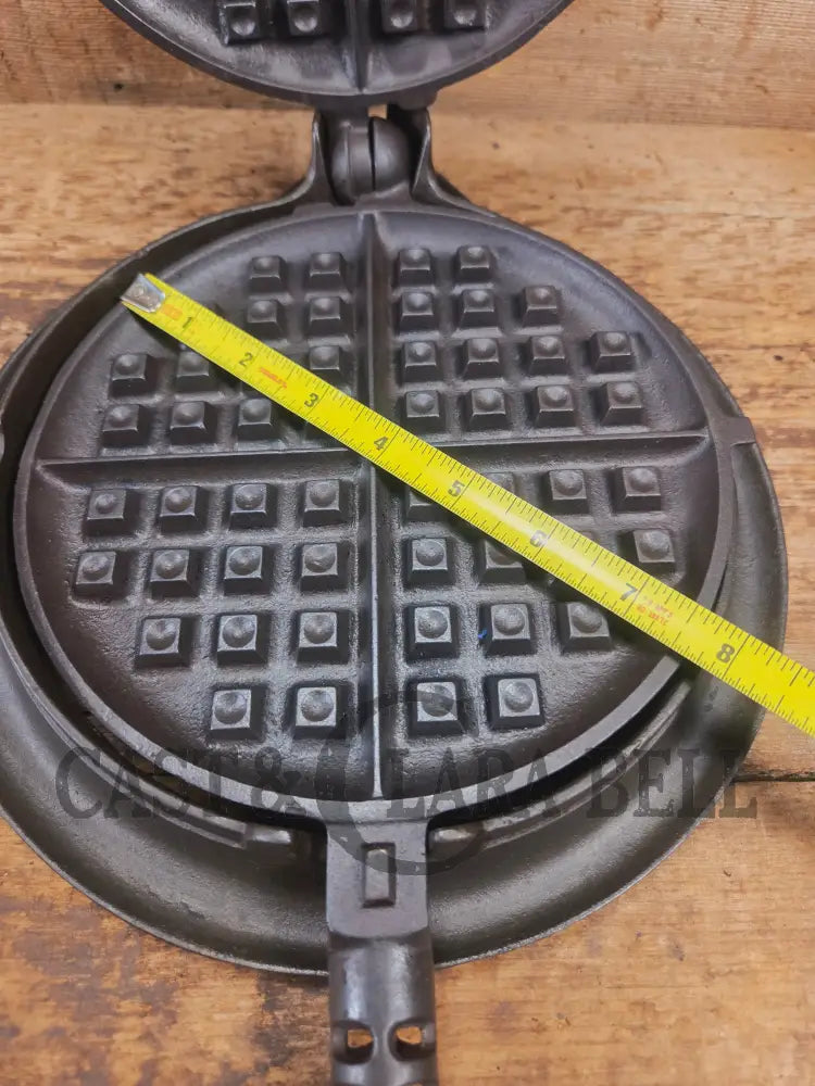 1920’s Griswold No. 8 Waffle Iron (886/885) with original handles & short base 884 - Waffle Iron