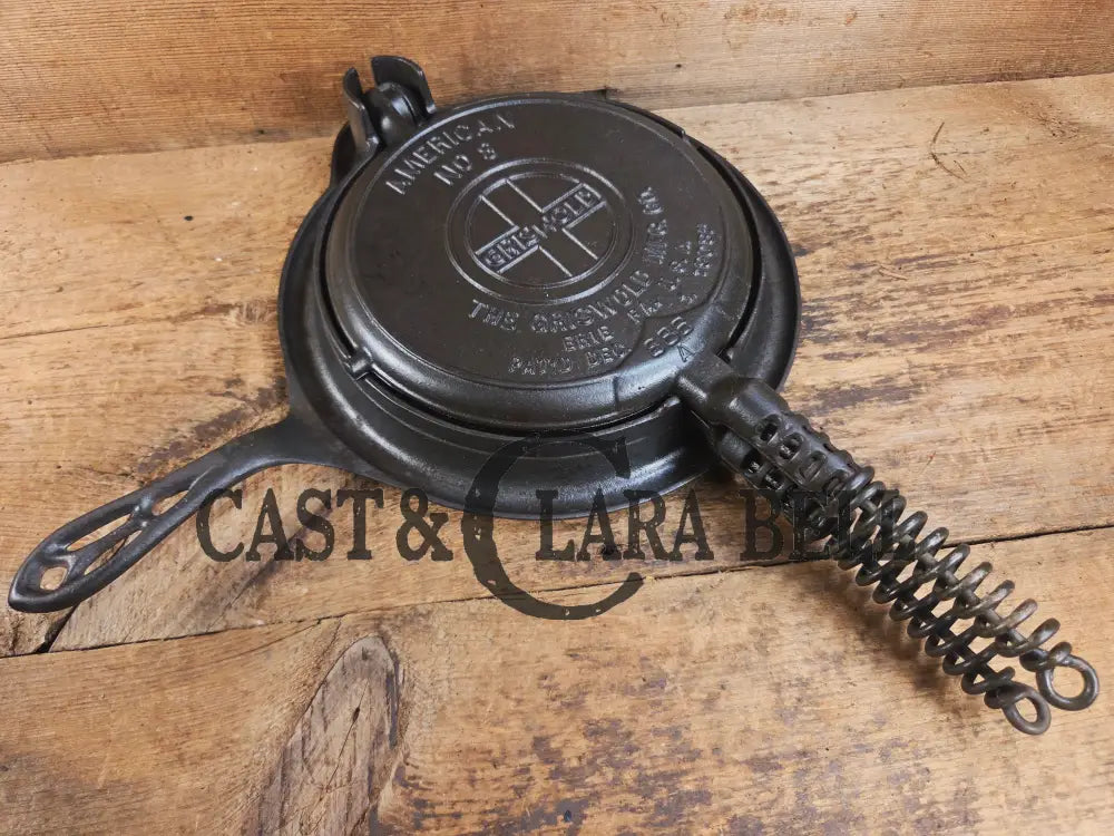 1920’s Griswold No. 8 Waffle Iron (886/885) with short base 795 Waffle Iron