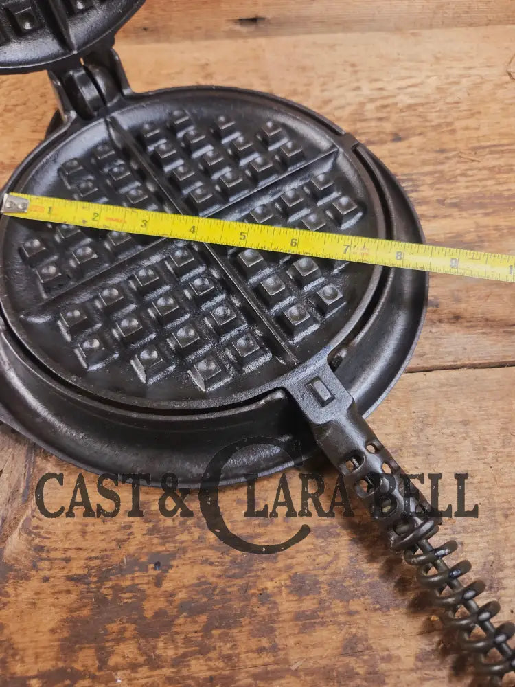 1920’s Griswold No. 8 Waffle Iron (886/885) with short base 795 Waffle Iron