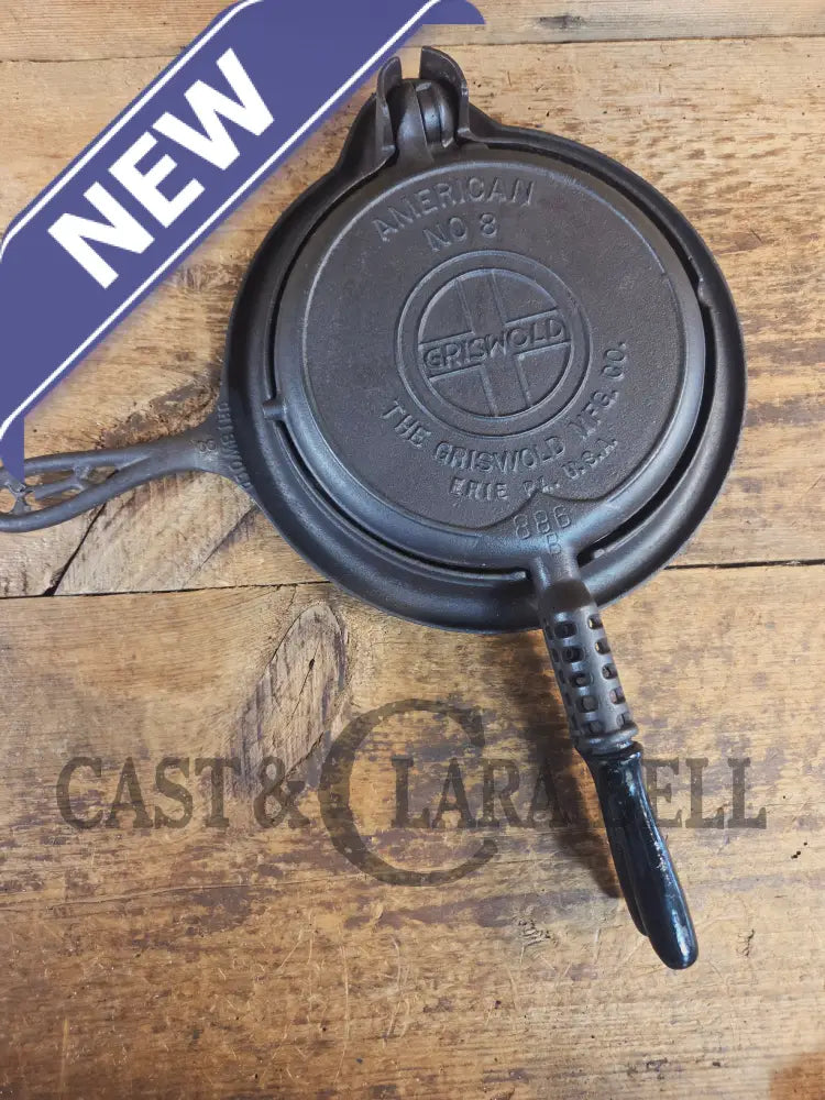 1920’s Griswold No. 8 Waffle Iron (886/885) with short base 795 and original wood handles - Waffle Iron