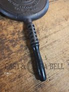 1920’s Griswold No. 8 Waffle Iron (886/885) with short base 795 and original wood handles - Waffle Iron
